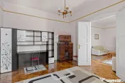 Apartament cu 3 camere zona Boul Roșu