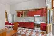 Apartament cu 3 camere zona Boul Roșu