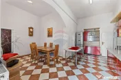 Apartament cu 3 camere zona Boul Roșu