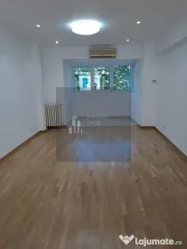 4 camere etaj 1 /450 m METROU UNIRII