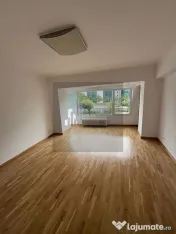 4 camere etaj 1 /450 m METROU UNIRII 