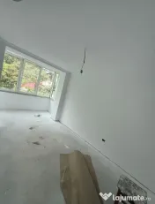 Apartament Cu 3 Camere Semidecomandate - etaj 3 Zona Ultracentrala