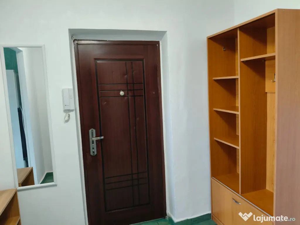 Inchiriez apartament 2 camere