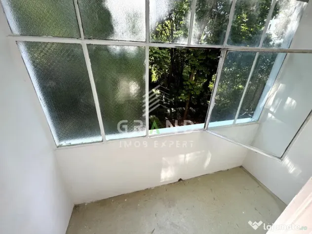 2 camere | Balcon | Baie cu geam | Etaj 1/4 | Minerva–Măn