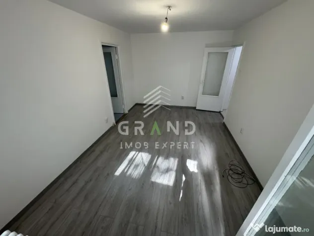 2 camere | Balcon | Baie cu geam | Etaj 1/4 | Minerva–Măn