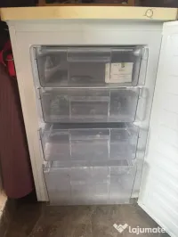 Congelator vertical Whirlpool 90L 