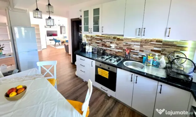 Apartament la cheie, 3 camere 100 mp, priveliste panoramica,