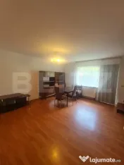 Triplex cu 3 camere, 83 mp utili, 140mp de teren, zona Eroil 