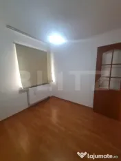 Triplex cu 3 camere, 83 mp utili, 140mp de teren, zona Eroil 