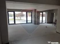 Vanzare vila D+P+E+M, 8 camere, 520 mp, pe malul Lacului ...
