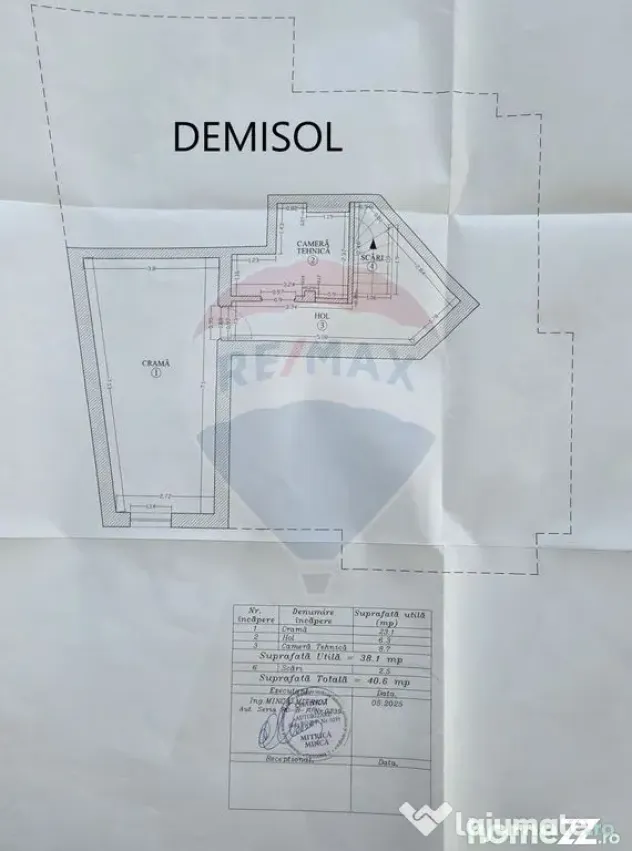 Vila D+P+E+M, 8 camere, 520 mp, pe malul Lacului Mogosoaia