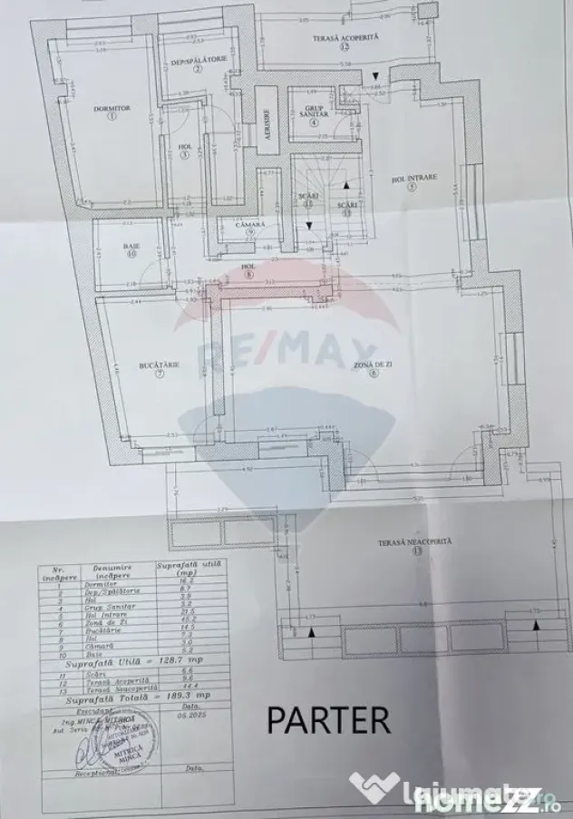Vila D+P+E+M, 8 camere, 520 mp, pe malul Lacului Mogosoaia