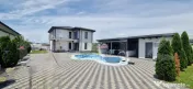 Vilă modernă cu piscină , curte amenajată, Albești – 