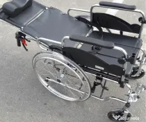 Carucior cu rotile pliabil, sezut lat 56 cm, max. 120 kg