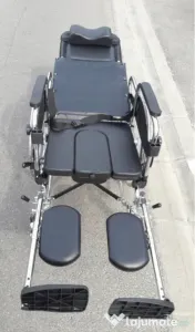 Carucior cu rotile pliabil, sezut lat 56 cm, max. 120 kg 
