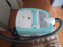Aspirator Bosch cu spalare