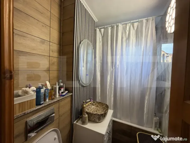 Apartament 2 camere decomandat , 60 mp , zona Plopilor