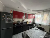 Apartament 2 camere decomandat , 60 mp , zona Plopilor 