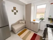 Apartament de 3 camere, 68 mp, parter inalt + loc parcare, z 