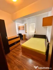 Apartament 3 camere,living open-space cu bucătăria,zona Tătărasi Flora