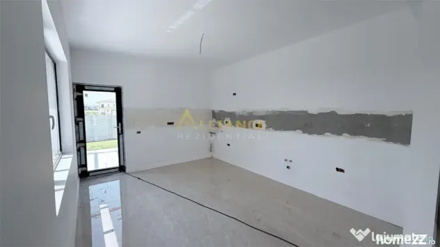 Casa Individuala - 5 camere - 2 bai - 430mp teren
