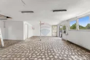 Spațiu comercial de 55mp de închiriat în zona Subcetate 