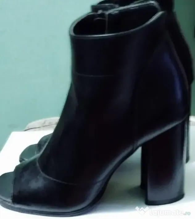 Pantofi eleganti