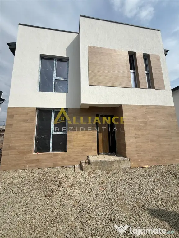 Vila individuala 5 camere ~ 3 bai ~ Teren 300 mp