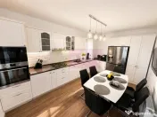 PENTHOUSE CU TERASĂ SPECTACULOASĂ DE 42 MP ȘI 2 PARCĂ...