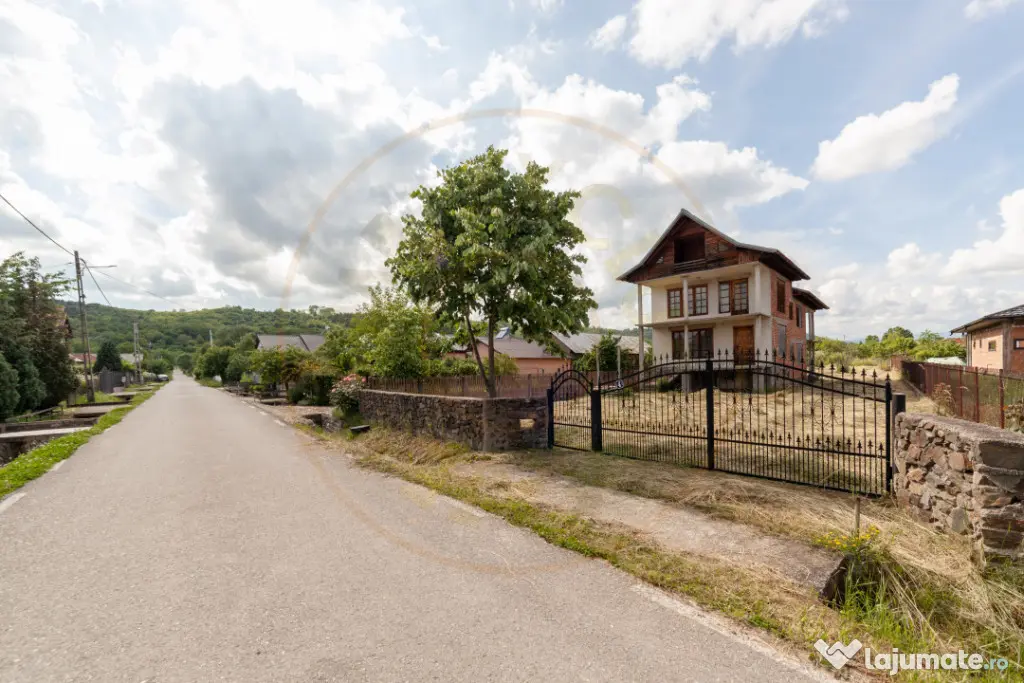 Casa +teren 1093 mp Domnesti-Arges cu o panorama superba!