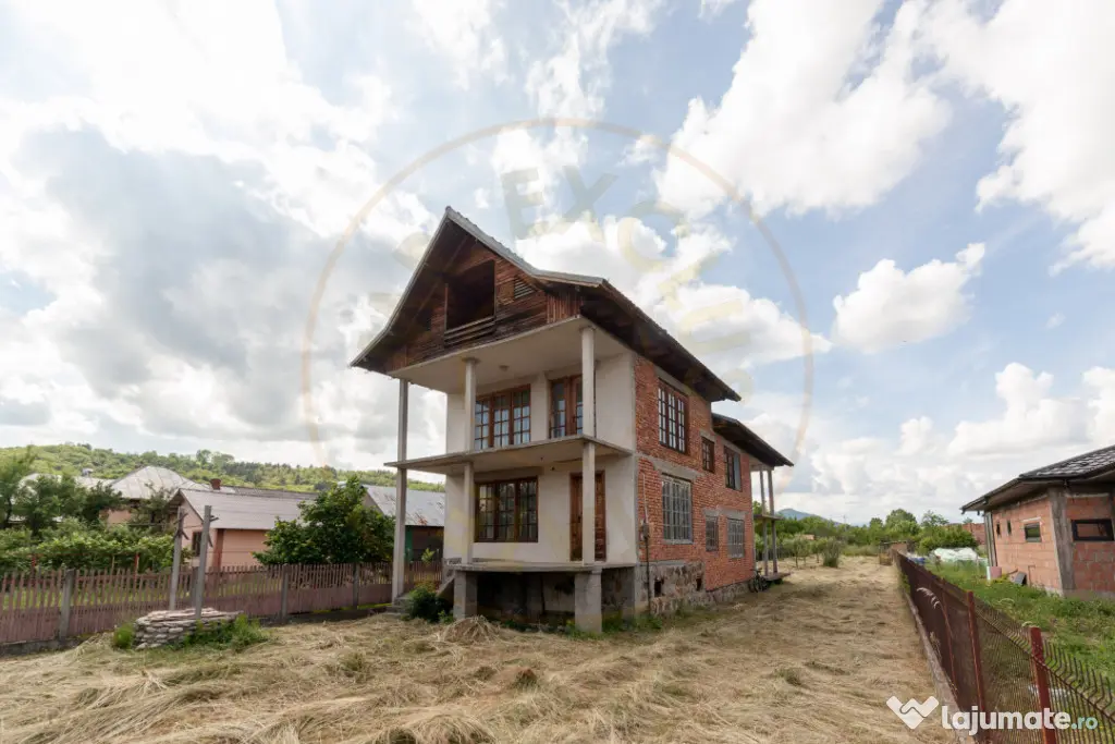 Casa +teren 1093 mp Domnesti-Arges cu o panorama superba!