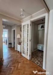 Apartament 3 camere, decomandat - zona Brasovul Vechi