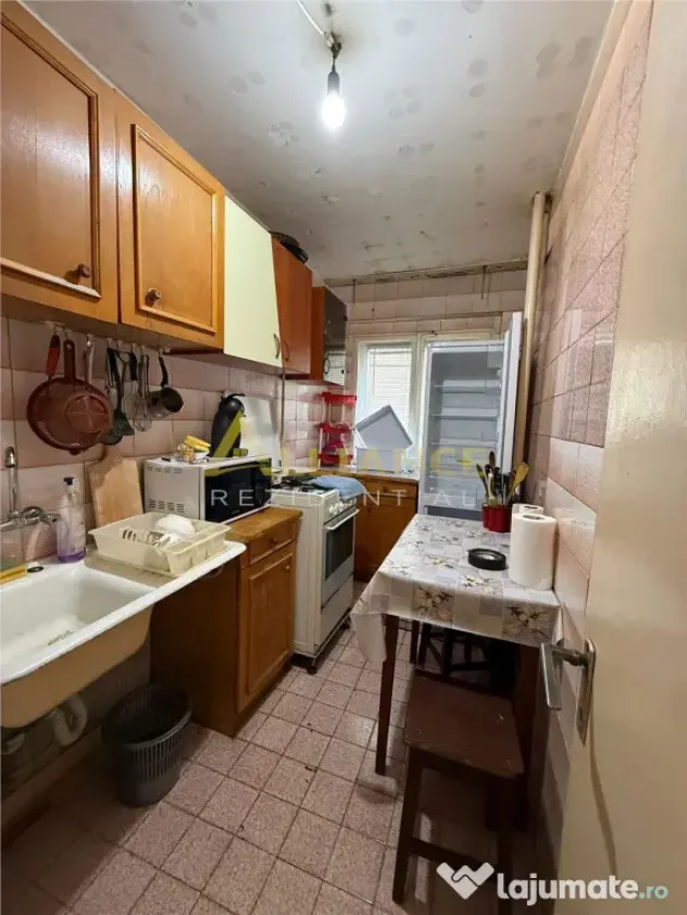 Berceni-Apartament 2 Camere-Semidecomandat