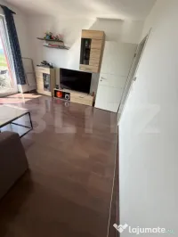 Apartament cu 3 camere, etaj intermediar, boxa - zona Avantg