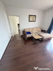 Apartament cu 3 camere, etaj intermediar, boxa - zona Avantg 