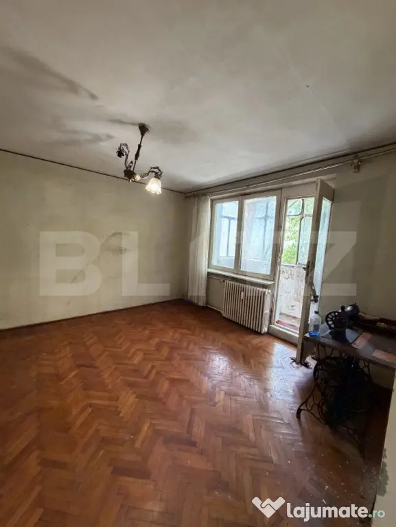 Apartament cu 2 camere, 51 mp, decomandat, zona Centrala