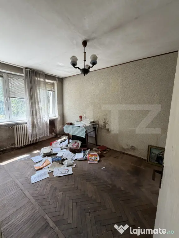 Apartament cu 2 camere, 51 mp, decomandat, zona Centrala