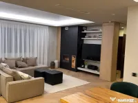 Casa individuala renovata teren 1000 mp panouri fotovolta...