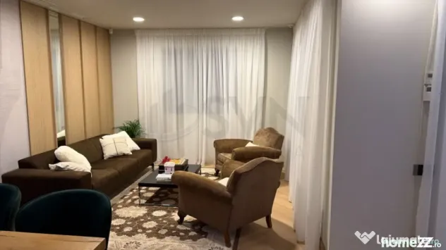 Casa individuala renovata teren 1000 mp panouri fotovolta...