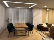 Casa individuala renovata teren 1000 mp panouri fotovolta... 