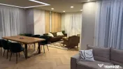 Casa individuala renovata teren 1000 mp panouri fotovolta...