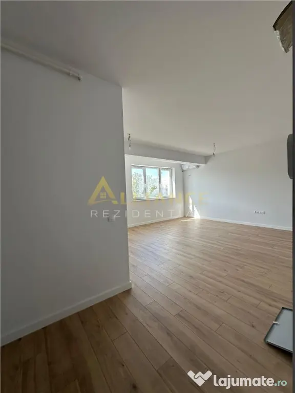 Apartament 2 camere Tip Studio Metrou Aparatorii Patriei/Dim