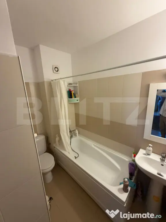 Apartament decomandat 53 mp în Valea Lupului + loc de parca