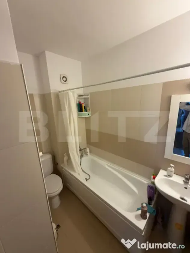 Apartament decomandat 53 mp în Valea Lupului + loc de parca