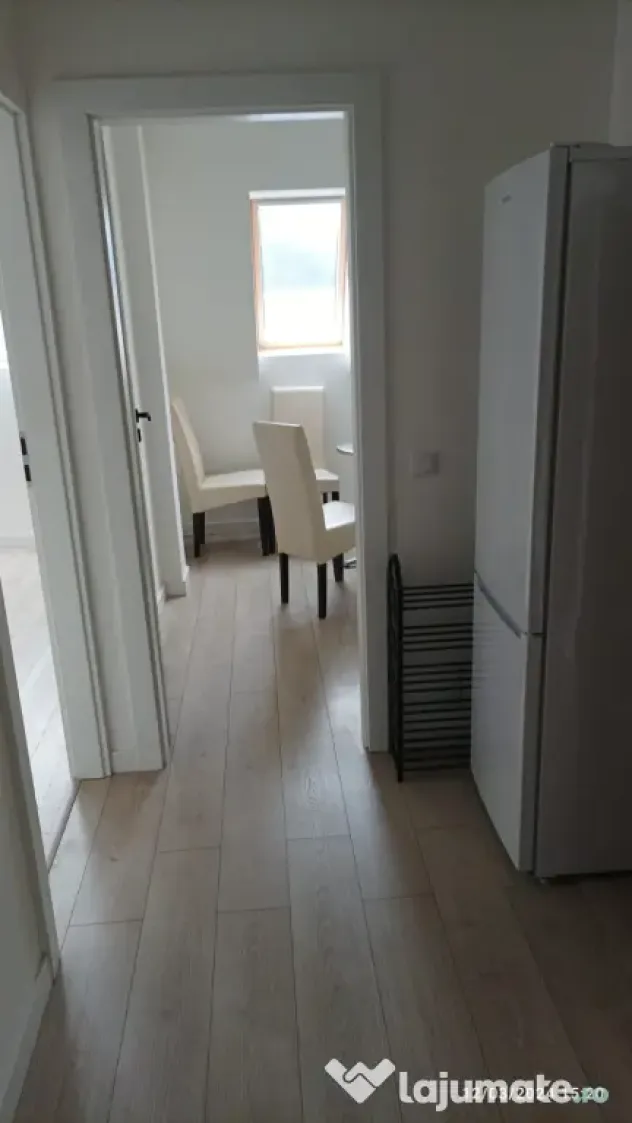 APARTAMENT 2 CAMERE + PARCARE IN ZONA VIVO FLORESTI
