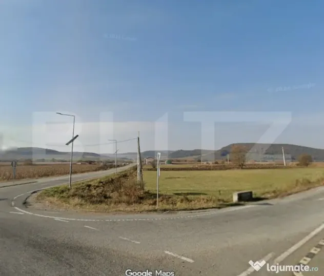 Teren cu poziție strategică la DN15A, sens giratoriu Herin