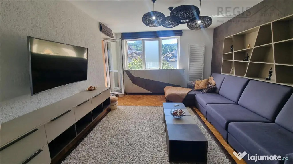 Apartament de trei camere zona Centrul Istoric