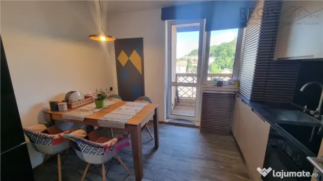 Apartament de trei camere zona Centrul Istoric
