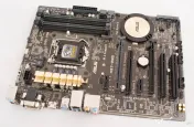 Unitate PC i7-4790 32GB DDR3 1600 MHz RX 6600 8GB GDDR6