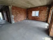 CASA INDIVIDUALA - ZONA BUNA - COMPARTIMENTARE EXCELENTA